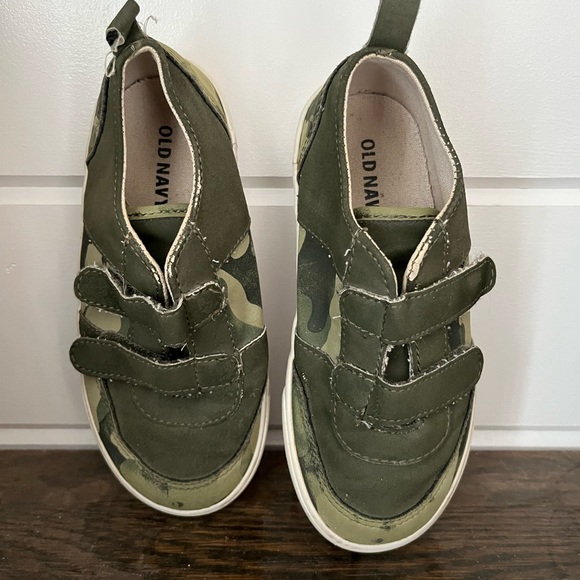 Old Navy Camo shoes, size 10, good used condition, see details - Picture 7 of 7